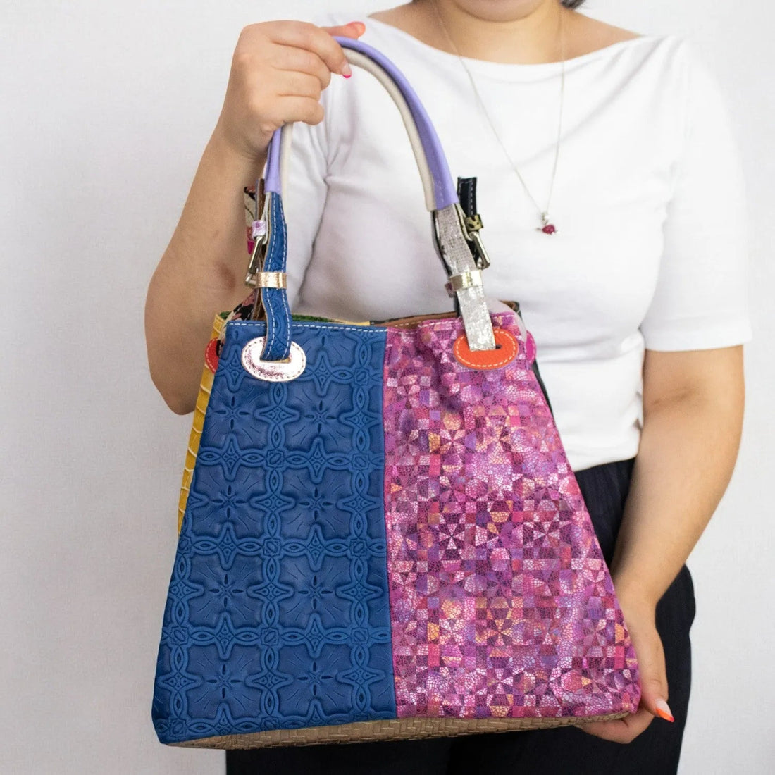 Bolso hobo en Piel Pregato Vittoria Azul marino - KimondoShop