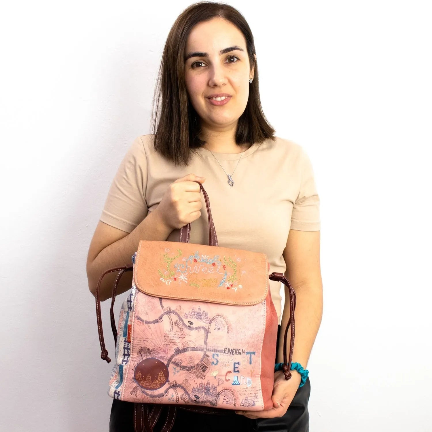 Mochila con bordados Sweet Candy Essential - KimondoShop