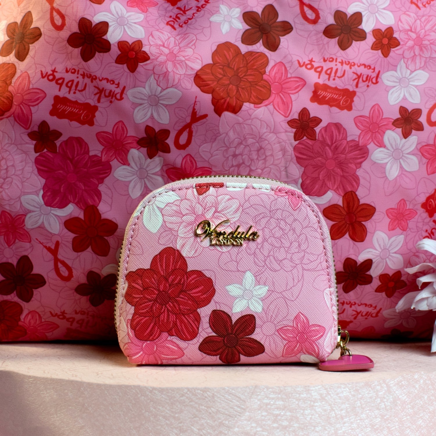 Monedero y bolsa plegable Vendula London Cats & Corgis Floral - Pink Ribbon Foundation - KimondoShop